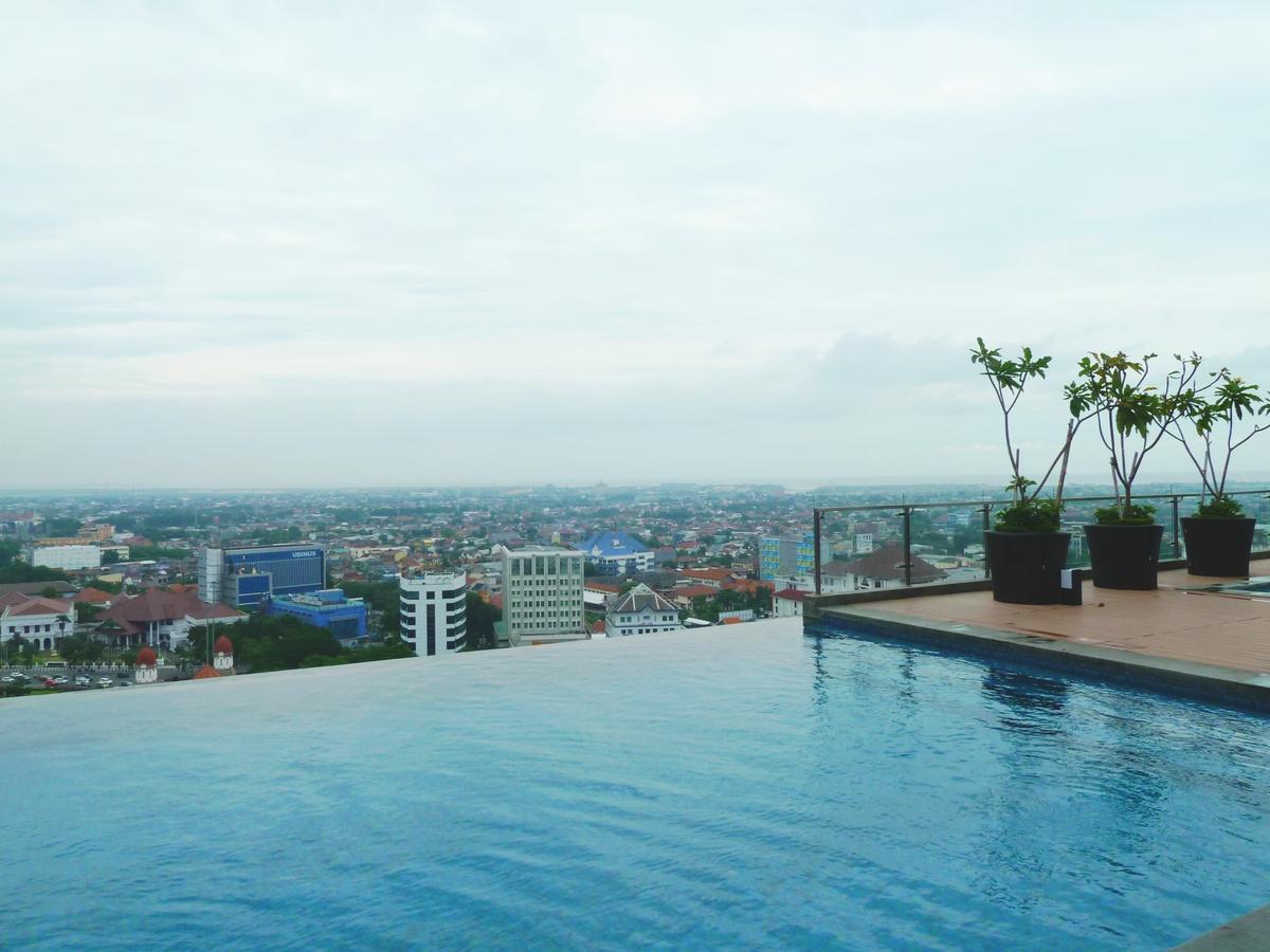 Pinnacle Apartment Pandanaran Semarang Luaran gambar