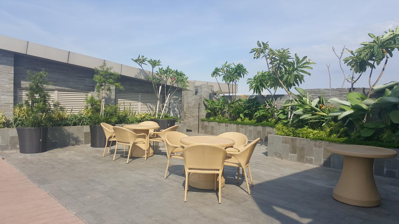 Pinnacle Apartment Pandanaran Semarang Luaran gambar